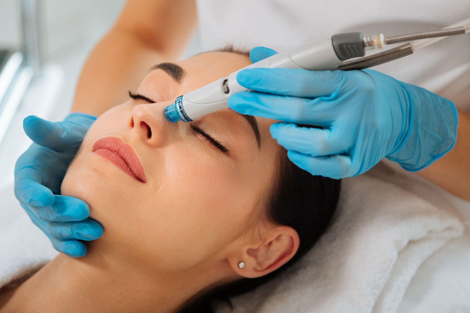 Experience the best Hydrafacial in San Diego at Prophecy Med Spa. Achieve radiant, hydrated skin with our personalized treatments. Book now for rejuvenated skin!